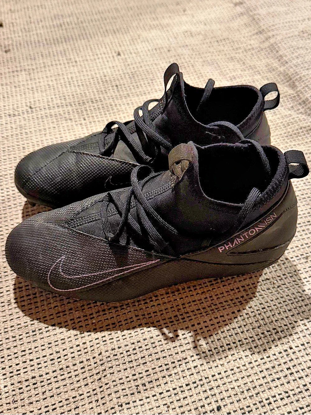 Nike Phantom GX Black Athletic Soccer Shoes Like New